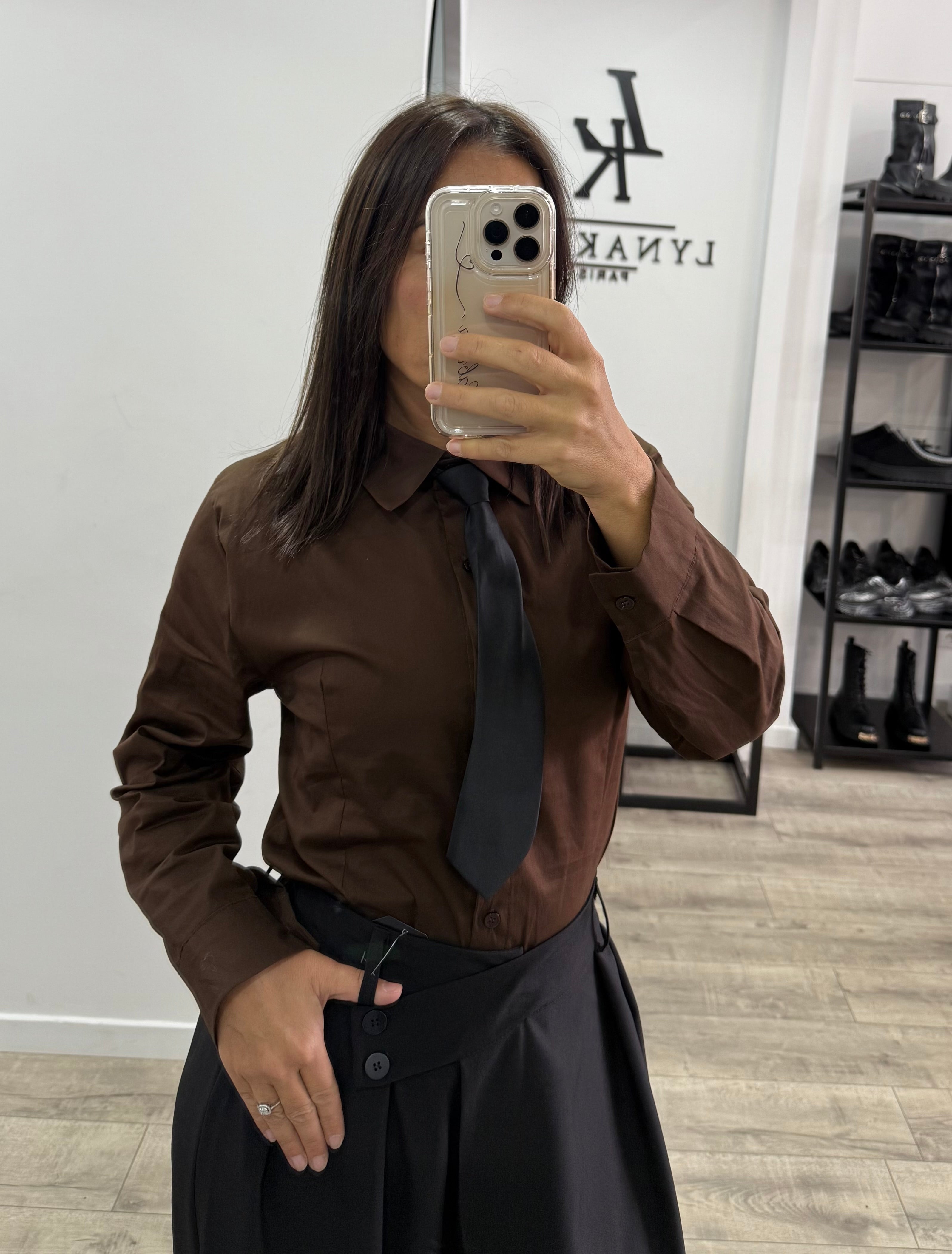 Chemise cravate marron