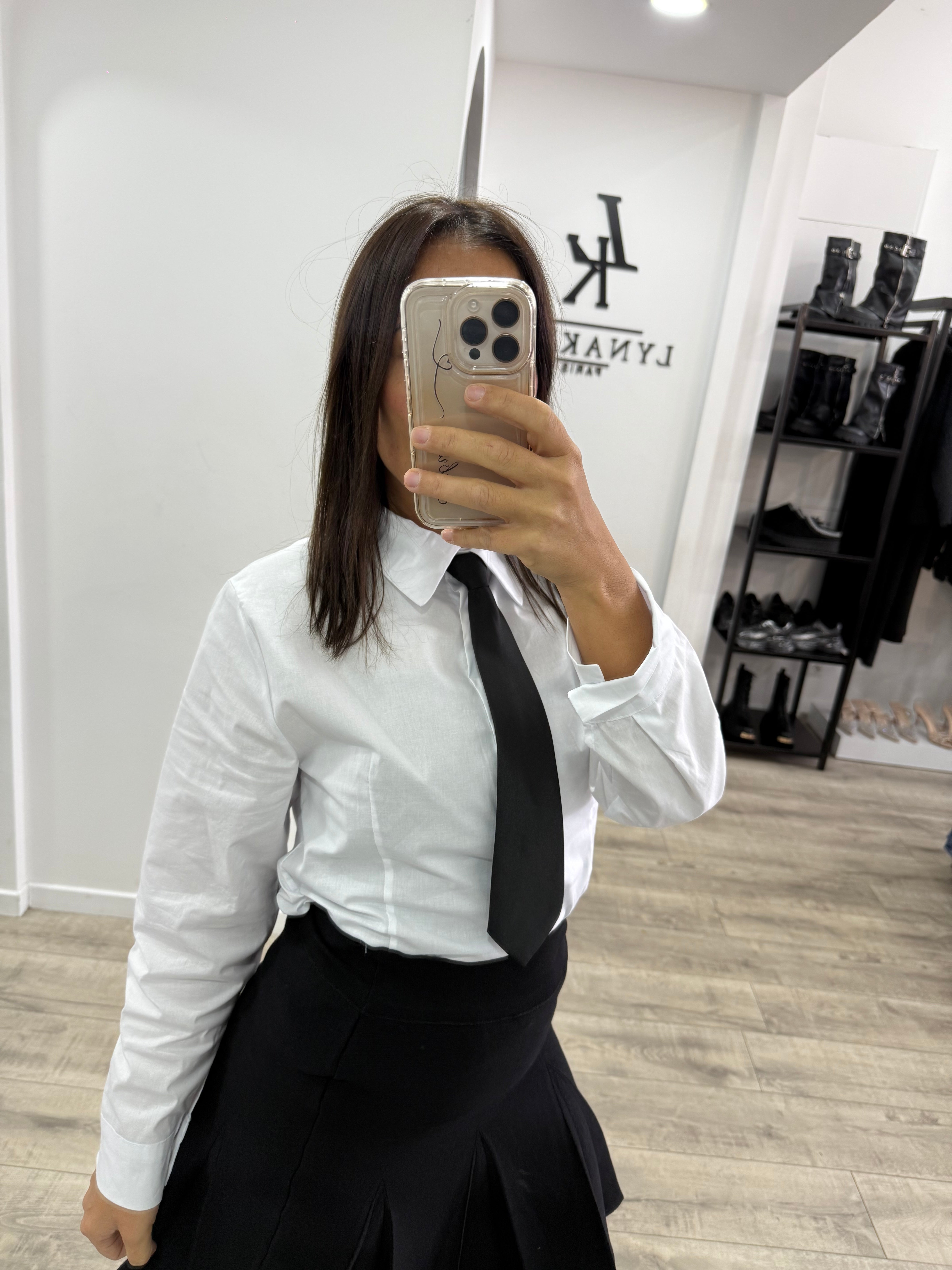 Chemise cravate blanche