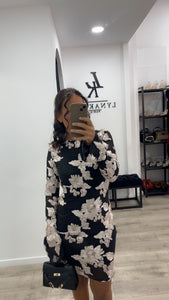 Robe noir doré courte