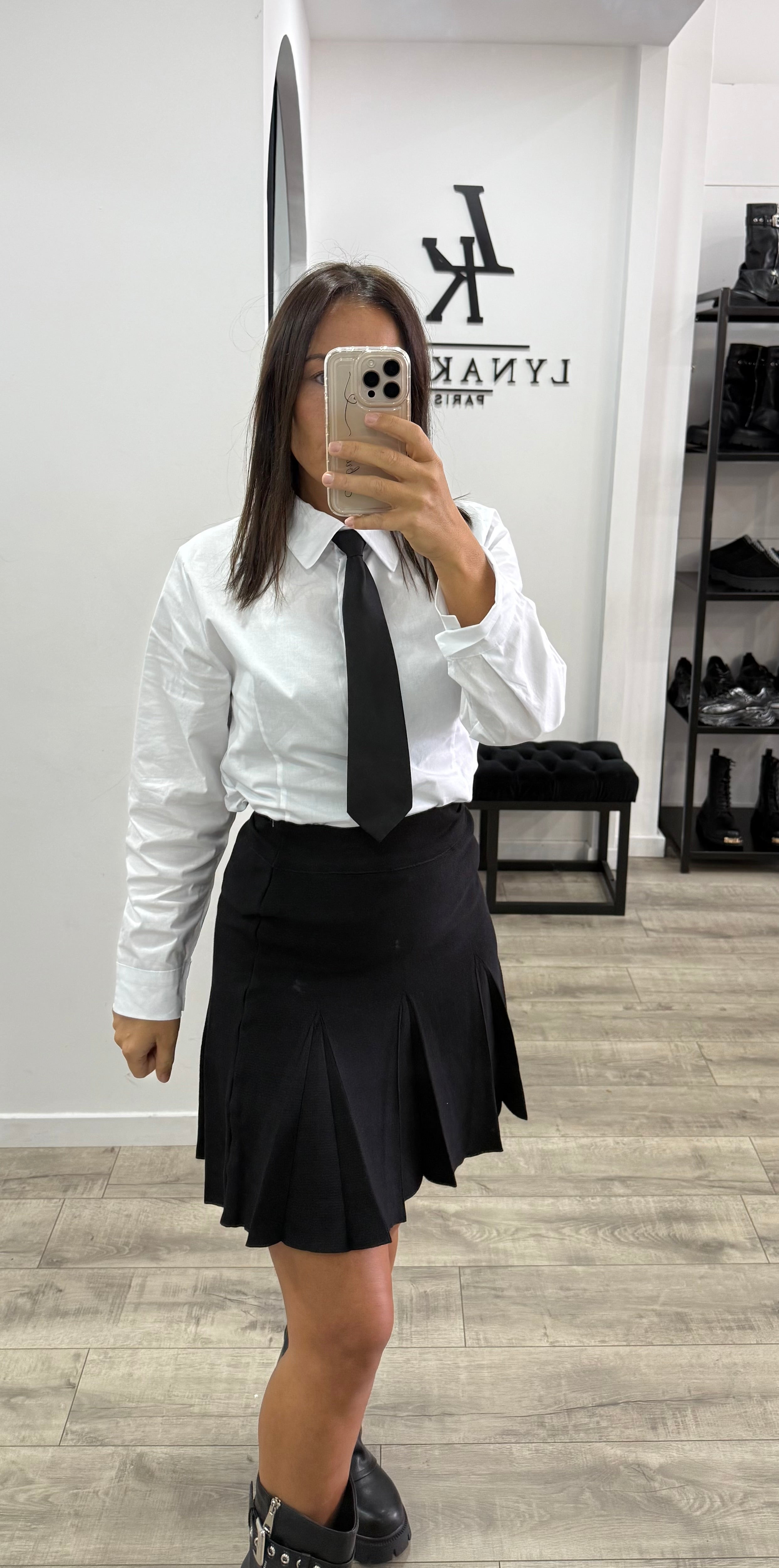 Chemise cravate blanche