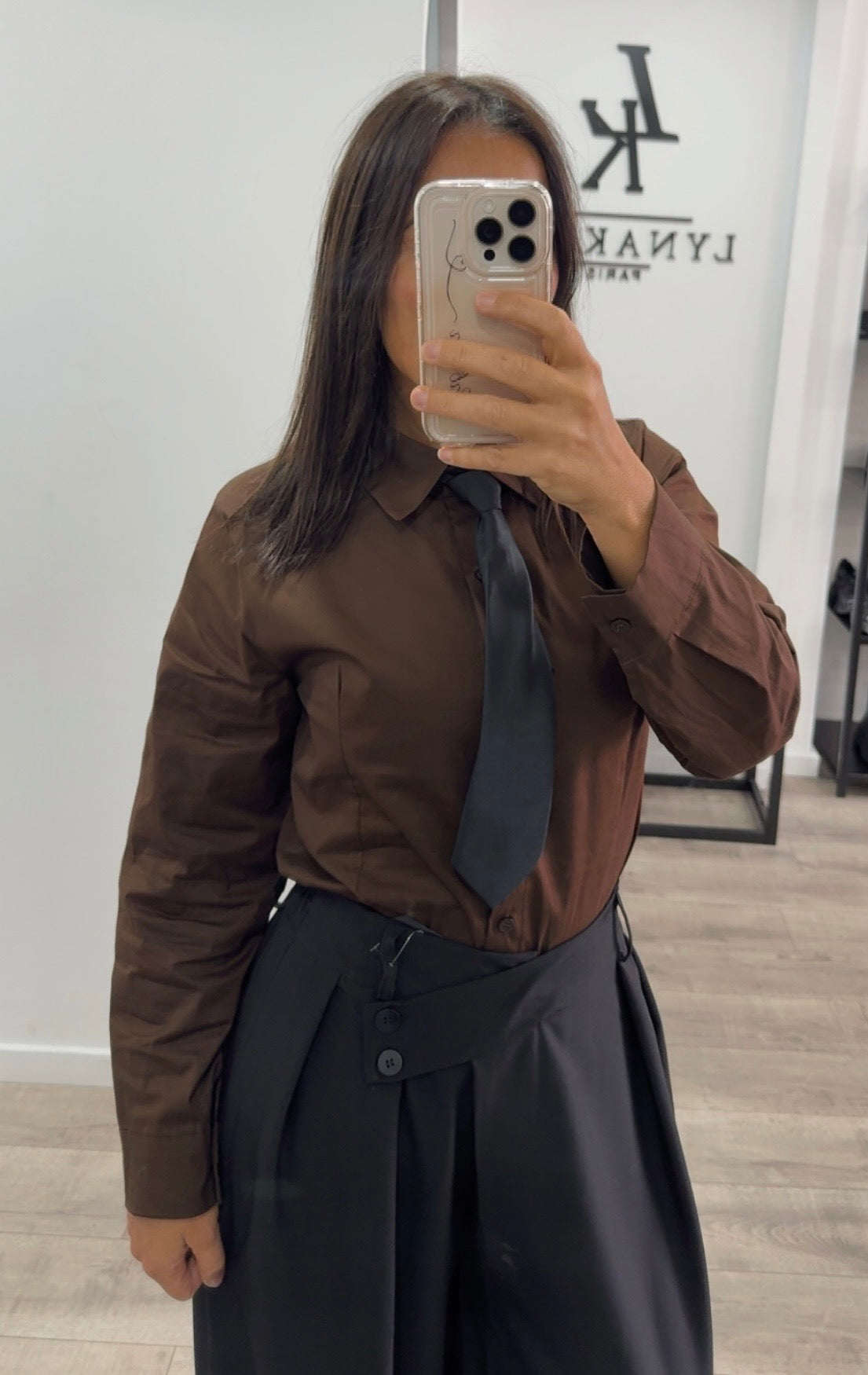 Chemise cravate marron