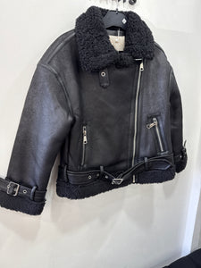 Bombardier full black