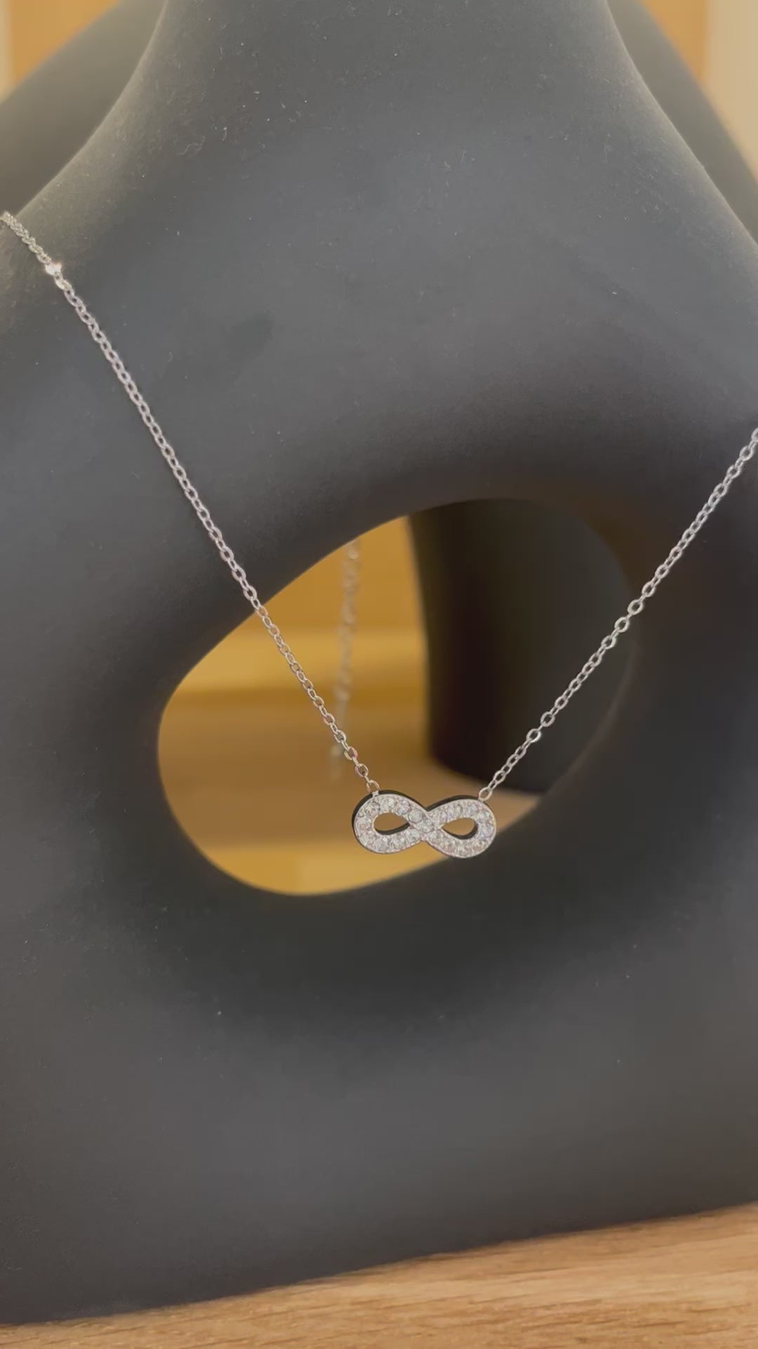 Collier infini argenté